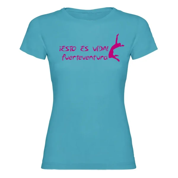 camiseta turquesa con fucsia